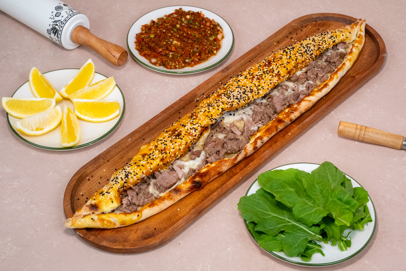 Kavurma Kaşarlı Pide